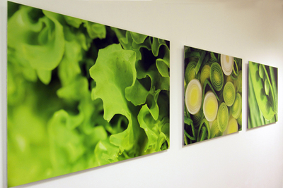 Photo glued to aluminium