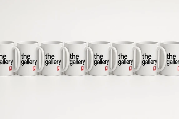 Fotogeschenk also uses the photo mugs for its own Gallery.