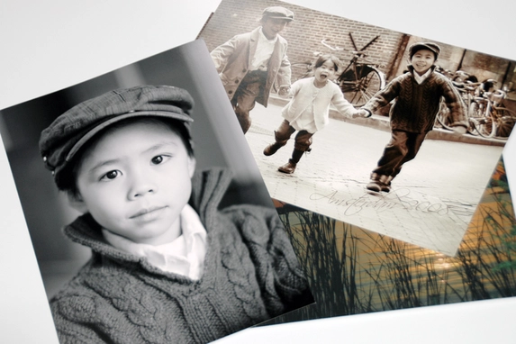 Our photo enlargements in all formats are very popular: since its launch in 2006, Fotogeschenk has processed hundreds of thousands of photo fil