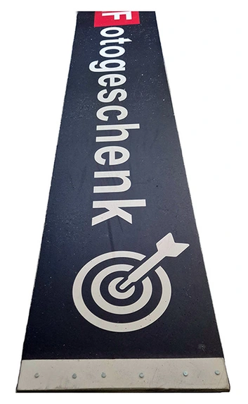 Create your own personalized dart mat at Fotogeschenk.