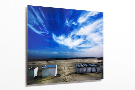 Photo gift photo behind acrylic is of gallery quality.