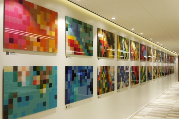 Art photographs behind acrylic delivered by Photogift.eu to the Ministry of Social Affairs and Employment in The Hague.