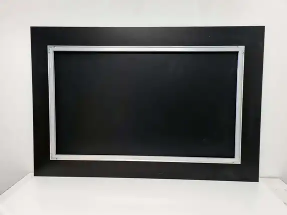 Luxurious suspension profile glued on the back.