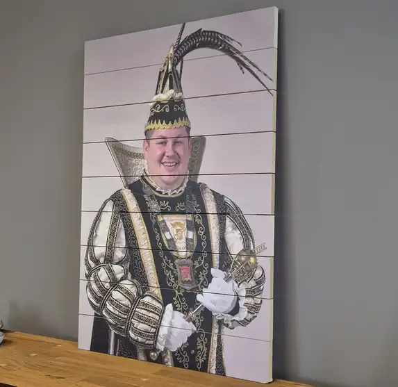 Portrait photo on wood ayous Stokkum Prince Carnival 2025 60x90cm.