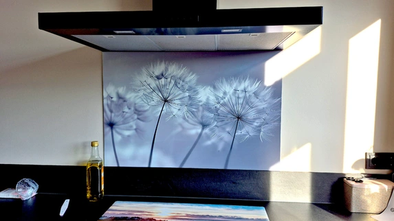 Aluminium splashback for the kitchen, personalised and in all sizes.