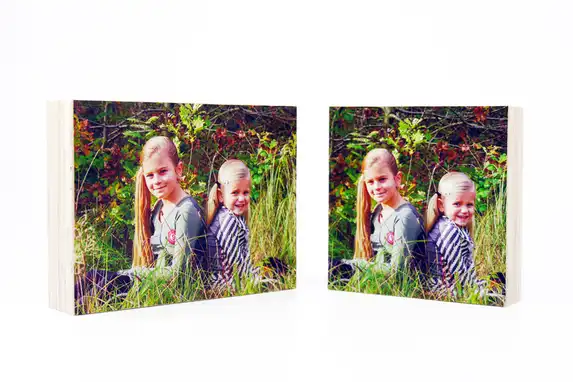 Photo blocks of 4cm thick, directly printed or glued museum canvas.